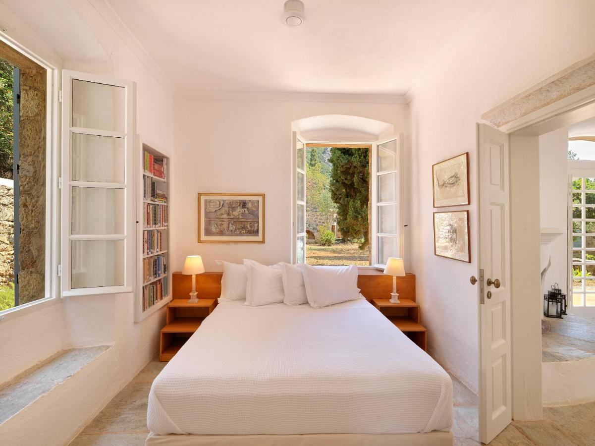 Bed and Breakfast Patrick & Joan Leigh Fermor House Kardamyli Exterior foto